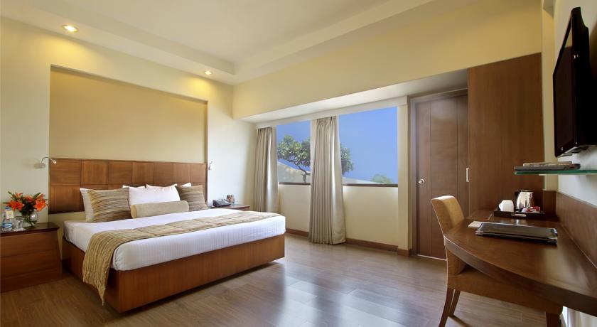 Hotel Express Towers